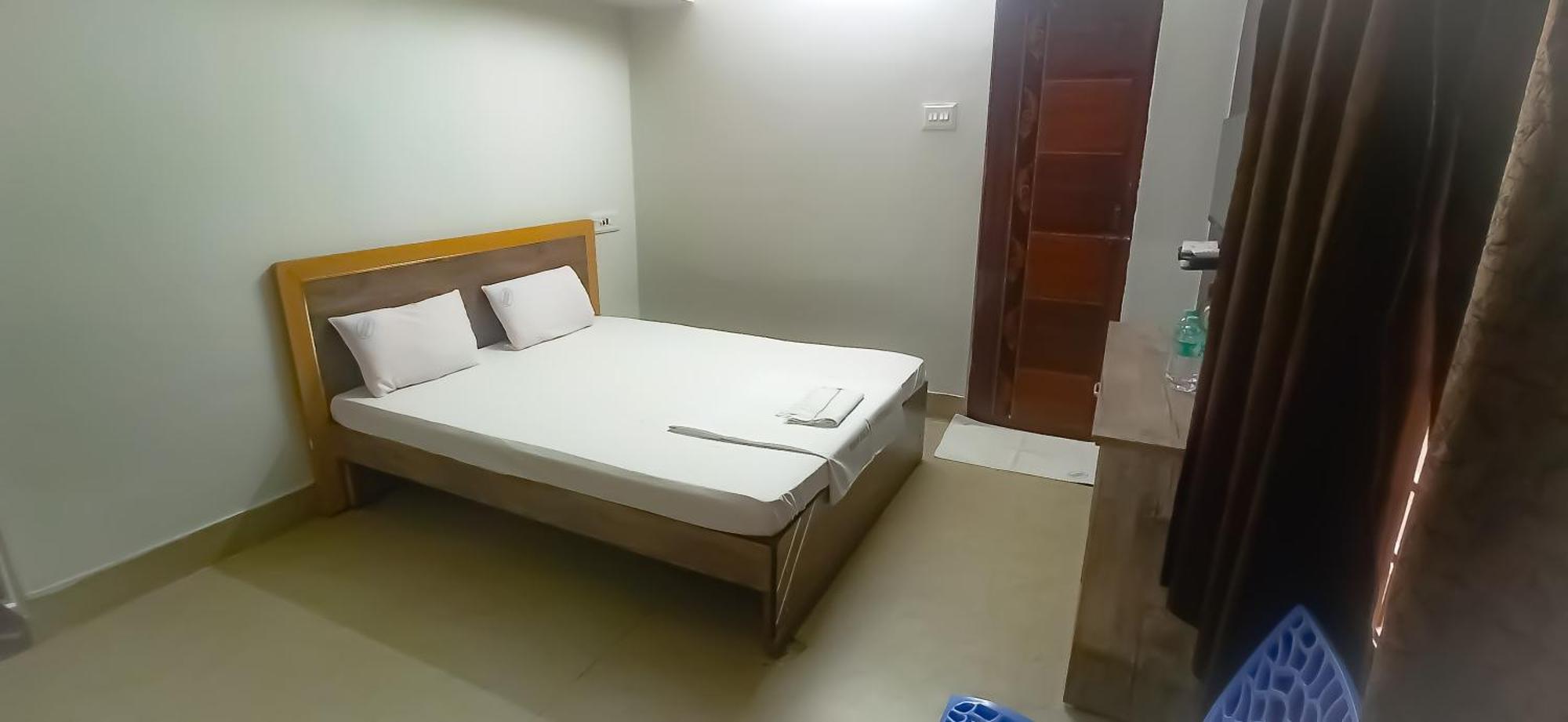 San Beach Residency Карикал Экстерьер фото